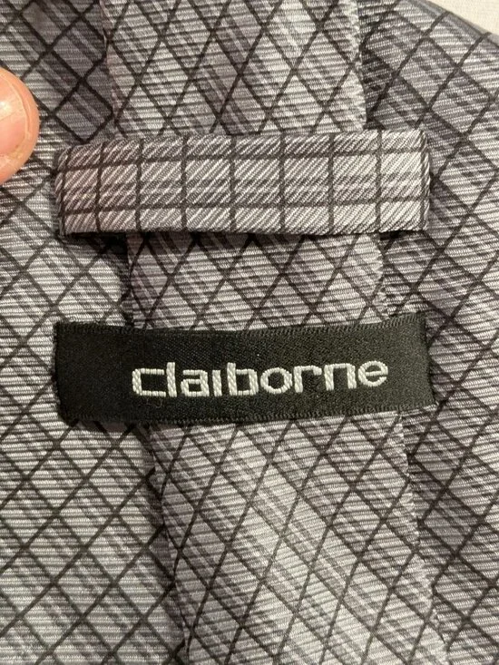 Claiborne Men's Geometric Grid Blue Grey Handmade Silk Necktie Tie - Picture 5 of 6